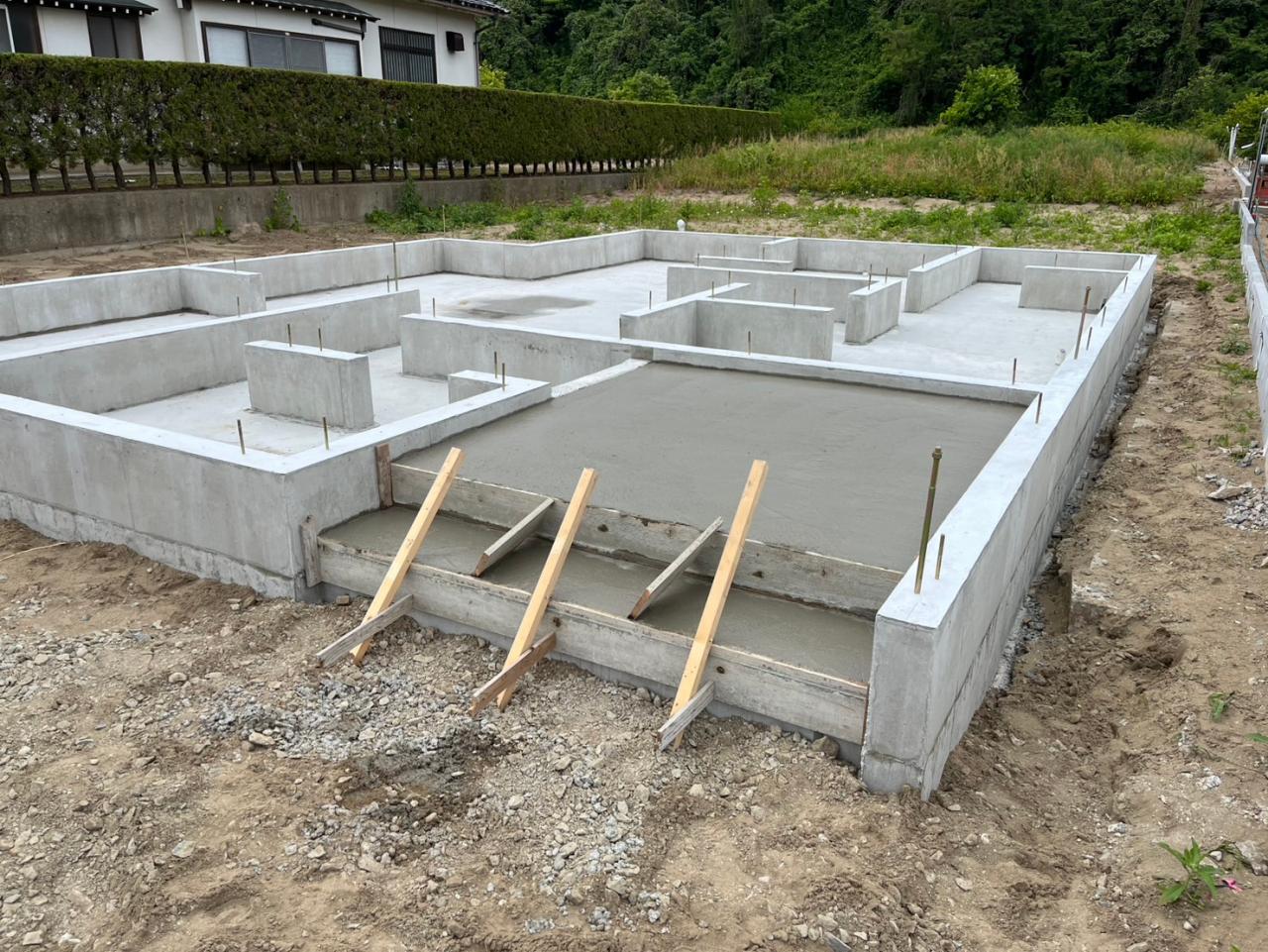基礎工事が完了へ♪