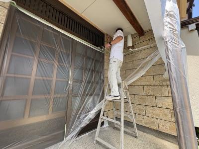 ポーチ改修♪塗装作業を！