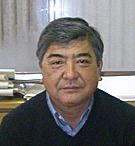 小島　一秋