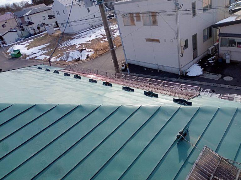 今日は「屋根屋さんがお勧めする屋根からの落雪対策」についてのお話です。