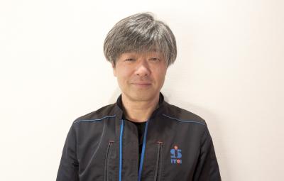 八巻 友昭